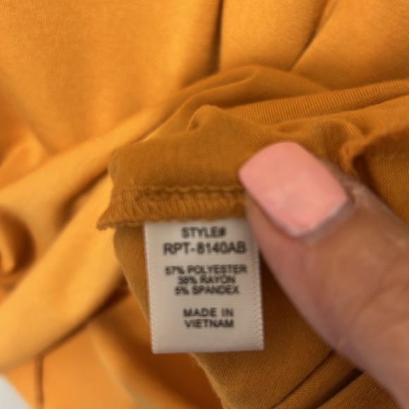 Wholesale lot of‎ new Zenana T-shirt top with leopard trim - Picture 7 of 7